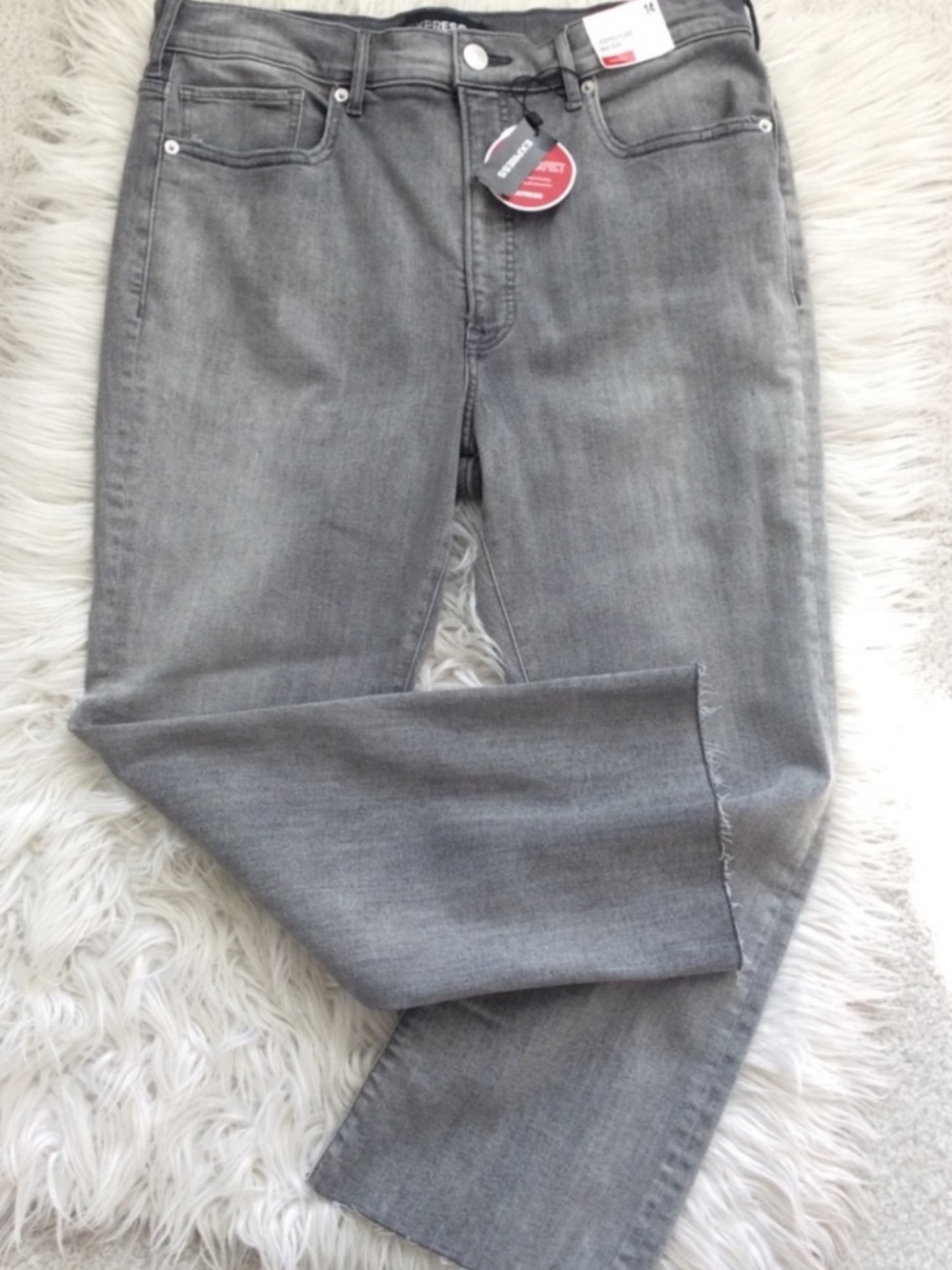 NWT Express High Rise Cropped Flare Jean - Picture 3 of 7